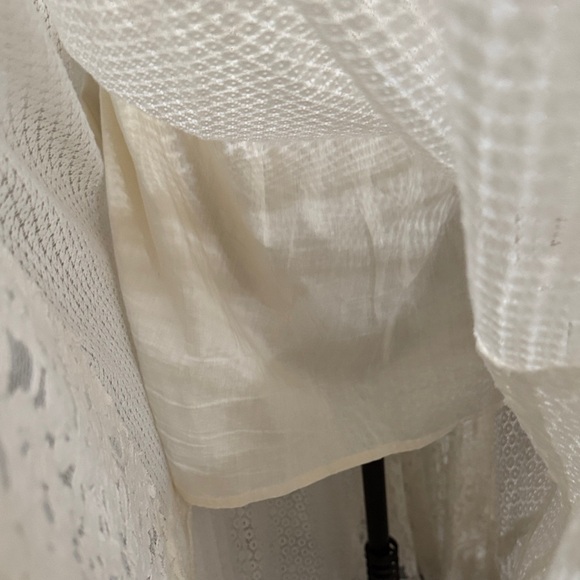 Chic Asymmetrical Cream Lace Skirt - Picture 6 of 7